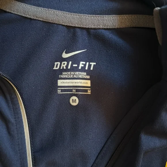 Nike x Michigan pullover and leggings- 2 for 1 deal - Picture 3 of 5